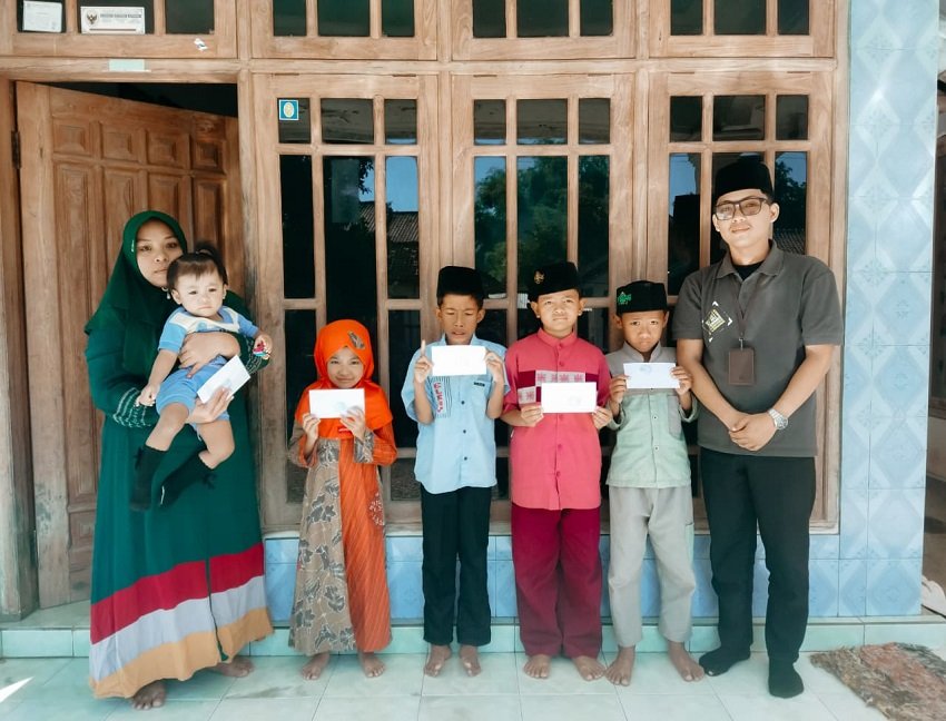 Santunan 2.222 Anak Yatim Warnai Hari Jadi BMT NU Jatim Ke-22